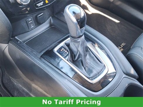 Used 2017 Nissan Rogue Sport SL w/ SL Premium Package image 19