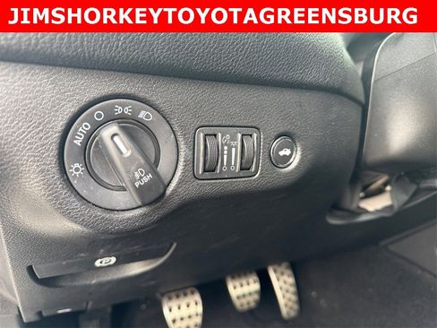 Used 2022 Dodge Challenger R/T Scat Pack w/ Shaker Package image 14