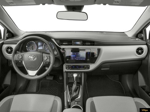 Used 2017 Toyota Corolla LE FWD image 4