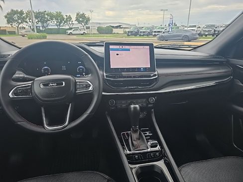 Used 2023 Jeep Compass Trailhawk w/ Trailhawk Elite Group image 23