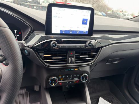 Used 2025 Ford Escape ST-Line Elite image 10