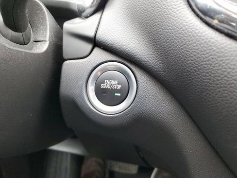 Used 2024 Chevrolet Equinox LT image 16