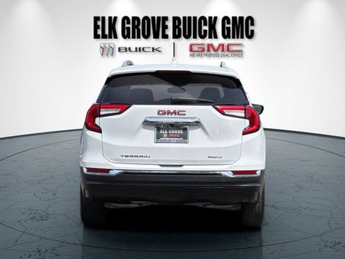Used 2024 GMC Terrain SLT AWD/4WD image 5
