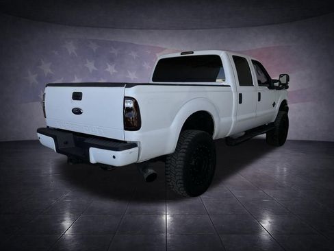 Used 2011 Ford F250 XLT w/ XLT Premium Pkg image 5