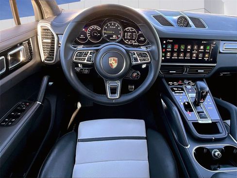 Certified 2023 Porsche Cayenne Turbo S image 13