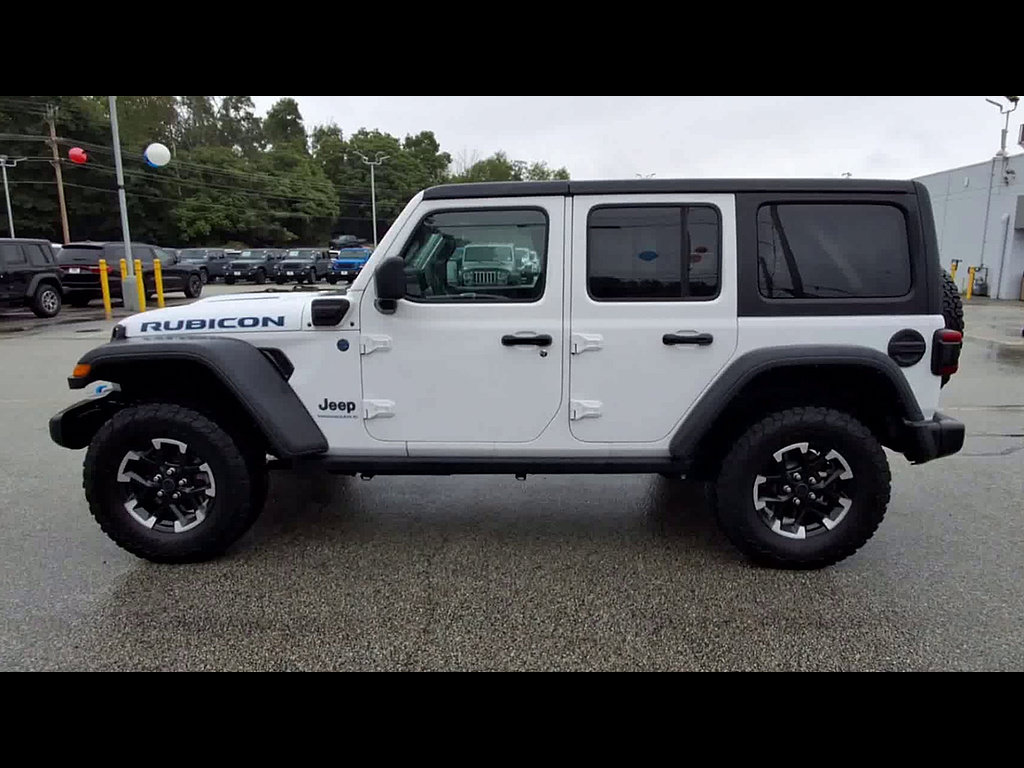 Used 2024 Jeep Wrangler Unlimited Rubicon 4xe w/ Convenience Group AWD/4WD image 34