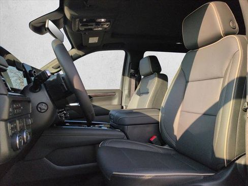 New 2026 Chevrolet Tahoe Premier w/ Sun And Tow Package AWD/4WD image 4