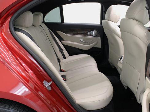 Used 2017 Mercedes-Benz E 300 image 43