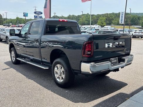 Used 2026 RAM 2500 Big Horn AWD/4WD image 2