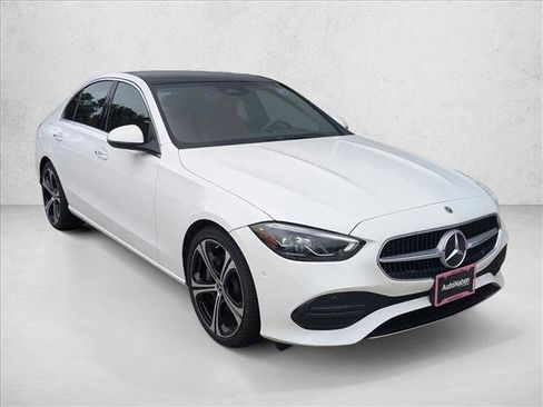 Used 2025 Mercedes-Benz C 300 Sedan image 3