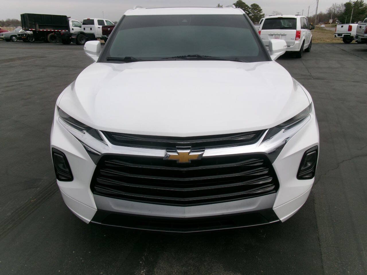 Used 2019 Chevrolet Blazer Premier w/ Sun and Wheels Package AWD/4WD image 3