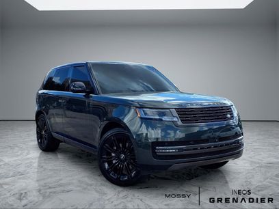 Used 2025 Land Rover Range Rover SE