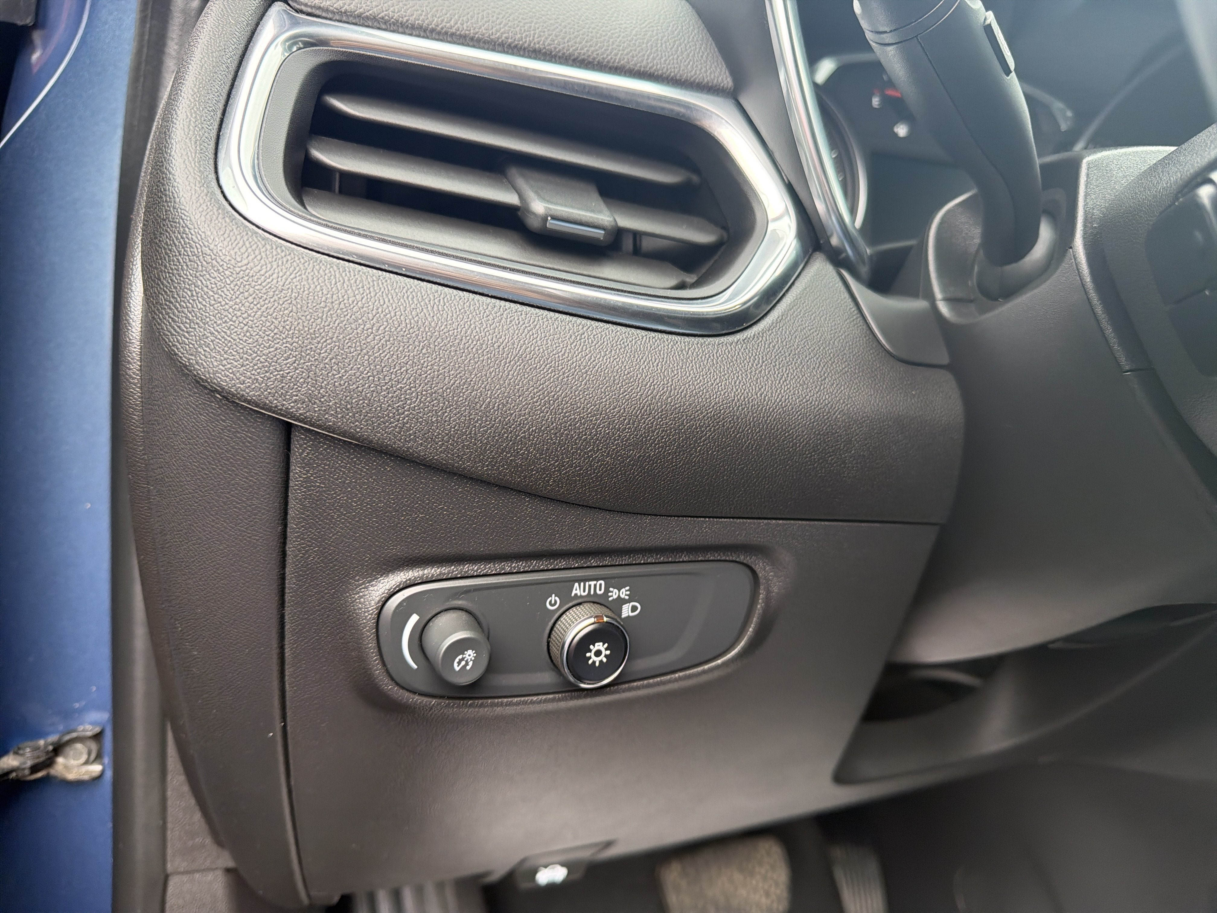 Certified 2024 Chevrolet Equinox LT AWD/4WD image 13