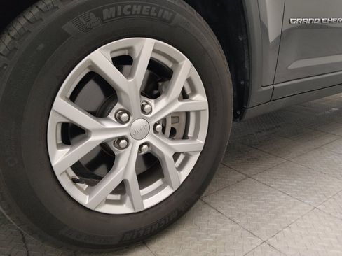 Used 2023 Jeep Grand Cherokee L Limited RWD image 31