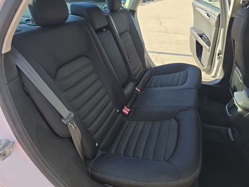 Used 2013 Ford Fusion SE image 11