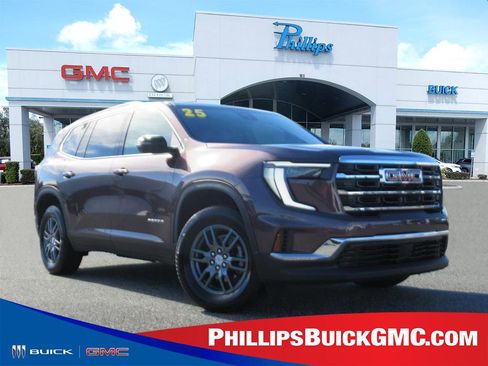 Used 2025 GMC Acadia Elevation image 1