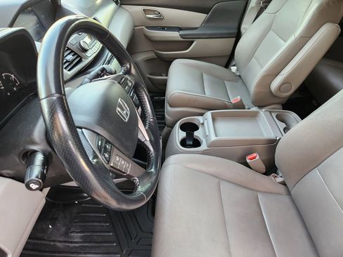 Used 2017 Honda Odyssey EX-L image 12