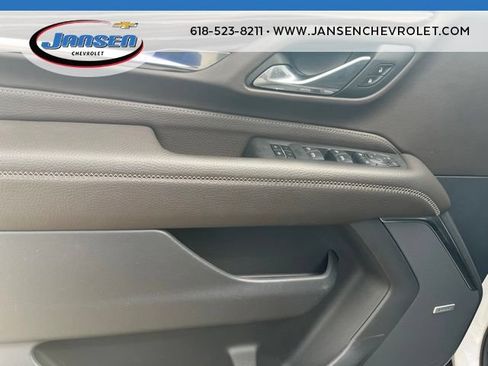 Used 2024 GMC Yukon Denali AWD/4WD image 14