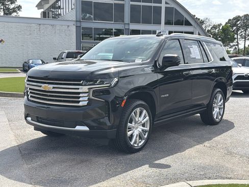 Used 2024 Chevrolet Tahoe High Country w/ Advanced Technology Package AWD/4WD image 7