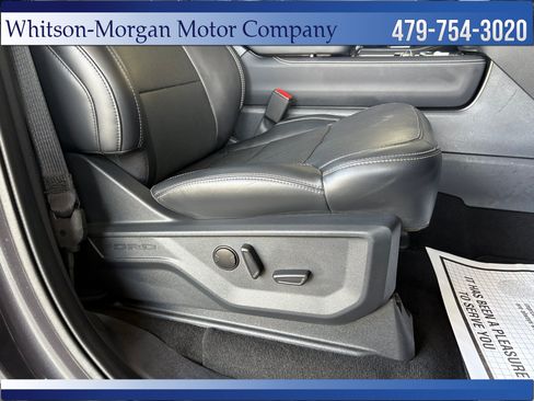 Used 2025 Ford Expedition Platinum w/ Driver's Package AWD/4WD image 43