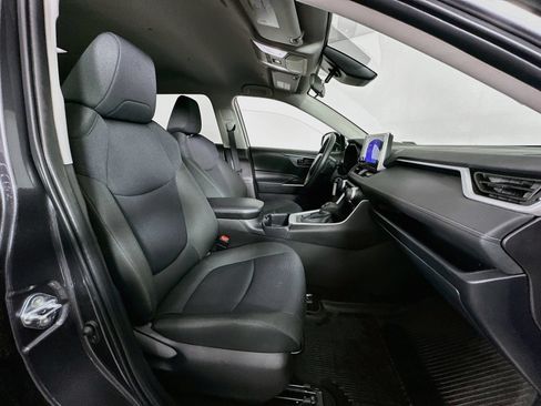Certified 2025 Toyota RAV4 LE AWD/4WD image 27