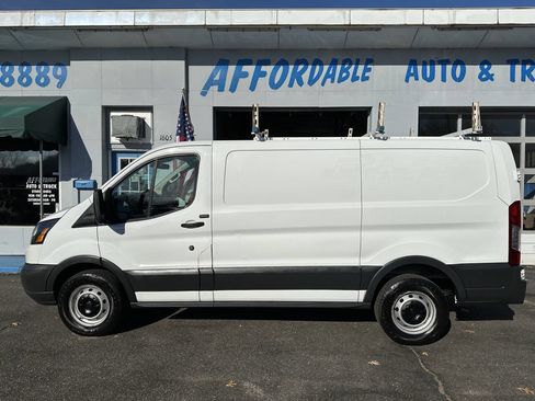 Used 2017 Ford Transit 250 130 Low Roof image 6