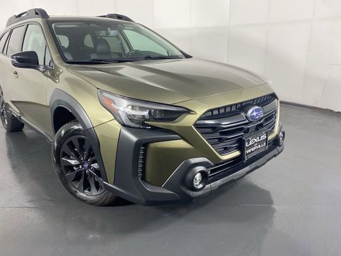 Used 2024 Subaru Outback Onyx Edition AWD/4WD image 2