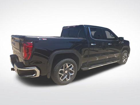 Used 2024 GMC Sierra 1500 SLT AWD/4WD image 16