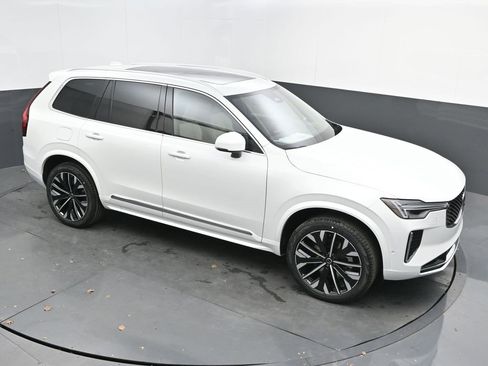 New 2026 Volvo XC90 B6 Ultra image 31