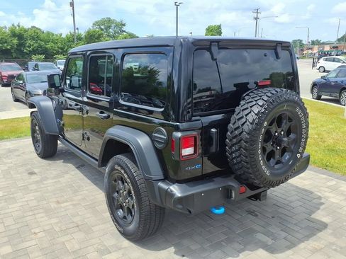 Used 2023 Jeep Wrangler Unlimited w/ Sun & Screen Package AWD/4WD image 6