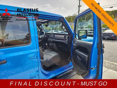 Used 2023 Jeep Wrangler Sport S w/ Sun And Sound Package image 16