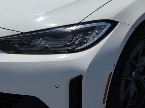 Used 2023 BMW i4 eDrive35 RWD image 6