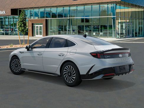 New 2026 Hyundai Sonata Limited image 21