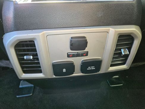 Used 2018 Ford F150 Lariat w/ Equipment Group 502A Luxury image 29