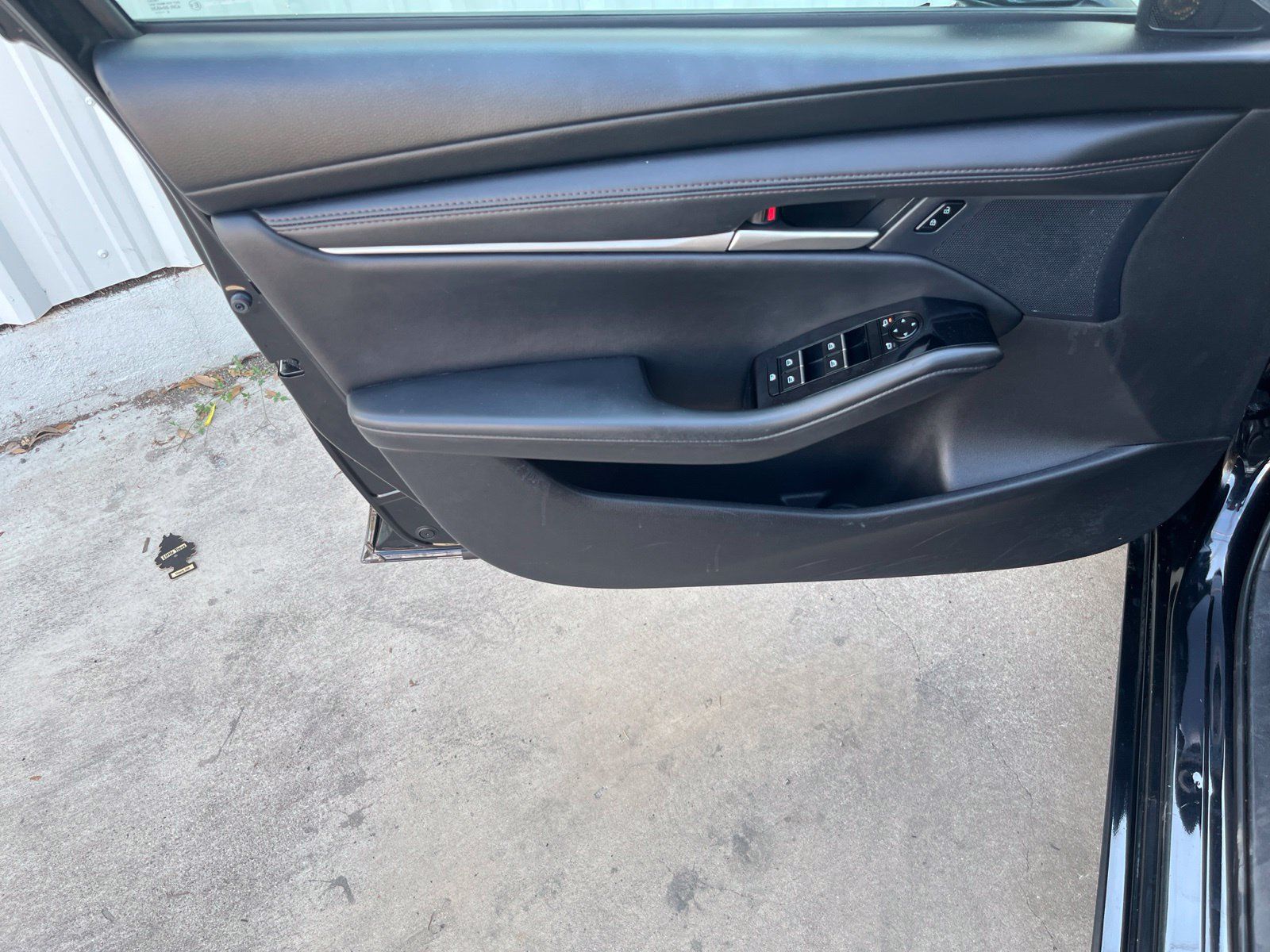 Certified 2025 MAZDA MAZDA3 s FWD image 11