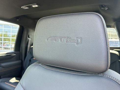 New 2026 GMC Sierra 2500 AT4 w/ Technology Package AWD/4WD image 21