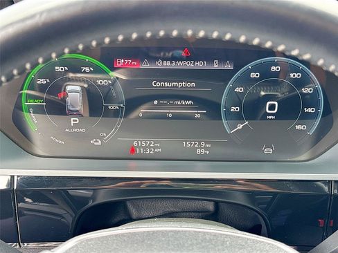 Used 2021 Audi e-tron Premium w/ Convenience Plus Package AWD/4WD image 12