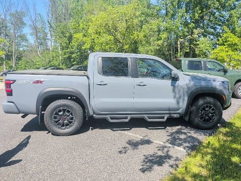 Used 2024 Nissan Frontier PRO-4X w/ Pro Premium Package AWD/4WD image 4
