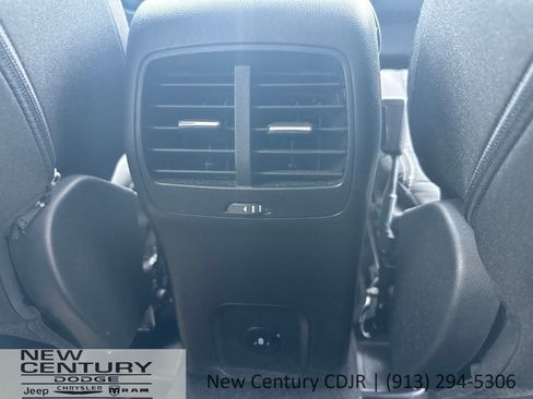 Used 2025 Ford Escape Active AWD/4WD image 19