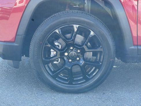 New 2026 Jeep Compass Latitude image 11