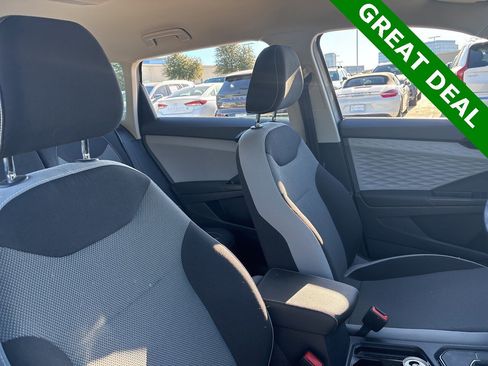 Used 2023 Volkswagen Taos S image 11