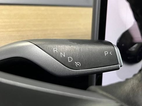 Used 2023 Tesla Model Y Performance AWD/4WD image 23