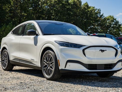 New 2025 Ford Mustang Mach-E Premium image 1