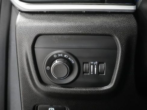 Certified 2024 Jeep Grand Cherokee L Laredo image 20