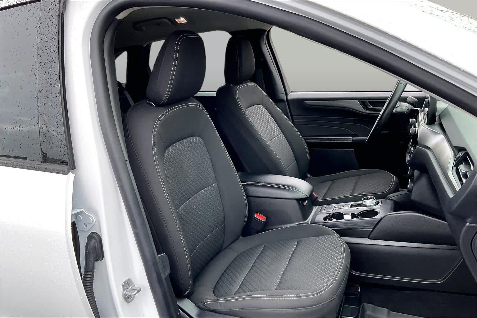 Used 2024 Ford Escape Active FWD image 9