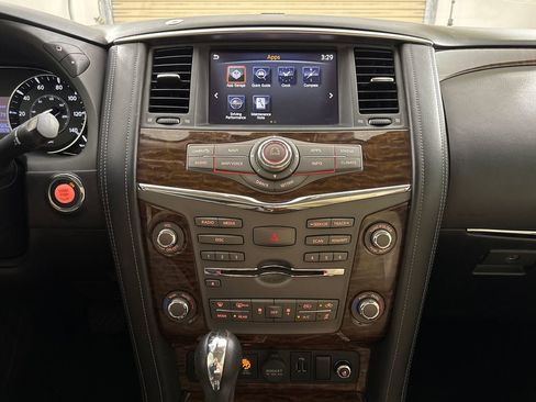 Used 2020 Nissan Armada Platinum w/ Captain's Chairs Package RWD image 18