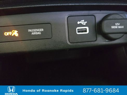 Used 2024 Honda Civic Sport image 25