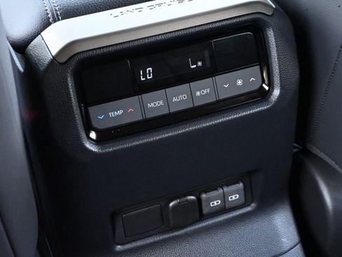 Used 2025 Toyota Land Cruiser w/ Premium Package AWD/4WD image 33