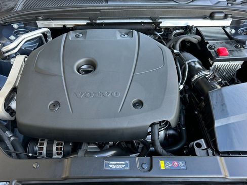 Used 2022 Volvo V60 T5 Cross Country w/ Advanced Package image 25