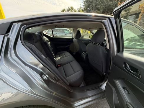 Used 2024 Nissan Altima 2.5 SV image 24